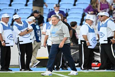 Jordon Hudson joins Bill Belichick for star-studded UNC football debut