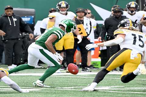 Jets cutting Xavier Gipson after costly fumble in season-opening loss to Steelers