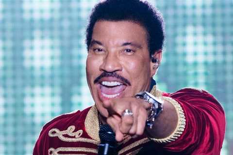 Lionel Richie Talks Transformation From ‘Tragically’ Late Bloomer to World-Class Entertainer in New ..