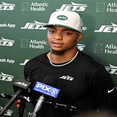 Jets’ Justin Fields has chance to prove he’s more than just the Other QB in Town