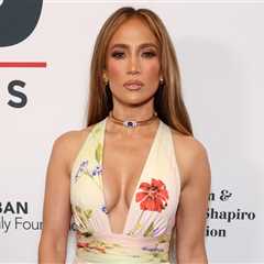 Jennifer Lopez Reveals The Mind-Blowing Question Barbra Streisand Asked Her When They Met: ‘It Was..