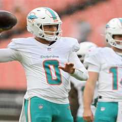 Zach Wilson demoted to third string behind Quinn Ewers in Dolphins QB shakeup