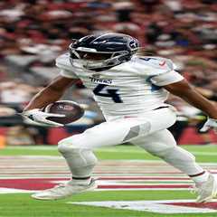 Tyler Lockett splits from Titans during disastrous start to season