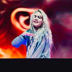 Grimes Shows Off New Face Tattoo That ‘Literally Nobody Noticed’ for Months, ‘Not Even My Parents’