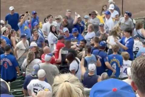 Cubs fan dragged out of stadium in handcuffs in crazy playoff scene