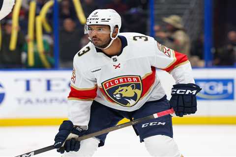 Fanatics Sportsbook promo for NHL Opening Night: Bet $50, get $250 in FanCash