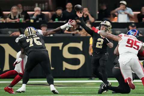 Giants’ lack of pass rush growing more and more alarming: ‘Have to find a way’