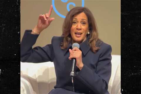 Kamala Harris Tells Audience 'These MFs Are Crazy!!!'