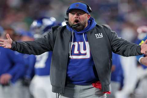 Brian Daboll explains his side of testy Giants medical tent squabble