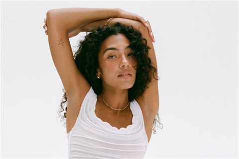 Olivia Dean’s ‘The Art of Loving’ Makes Top 10 Debut on Six Billboard Album Charts