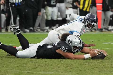 Rival coach says Titans are historically awful as dysfunction engulfs floundering team