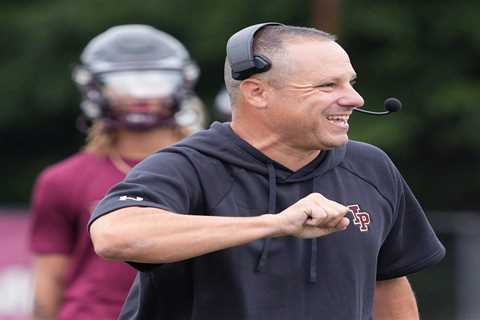 New York-Connecticut high school football recruiting squabble turns messy