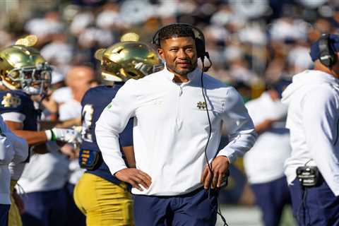 FanDuel promo code: Bet $5, get $300 in bonus bets if your bet wins for USC vs. Notre Dame