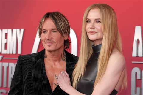 See Keith Urban’s Reaction to a Concert Fan Saying Her Name Is ‘Nicole’ Amid His Nicole..