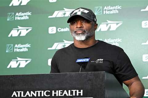 How Aaron Glenn is selling Jets’ future to Quinnen Williams