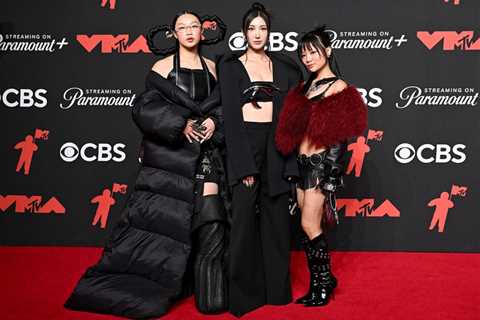 ‘KPop Demon Hunters’ Vocalists to Reunite as HUNTR/X for Jingle Ball 2025 Performance