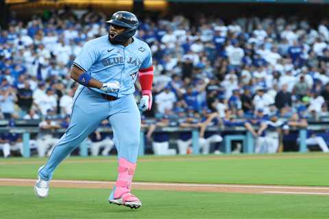 Blue Jays start World Series Game 5 with historic back-to-back home run statement