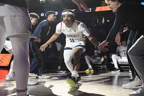 Western Michigan college hoops transfer benched over gambling investigation