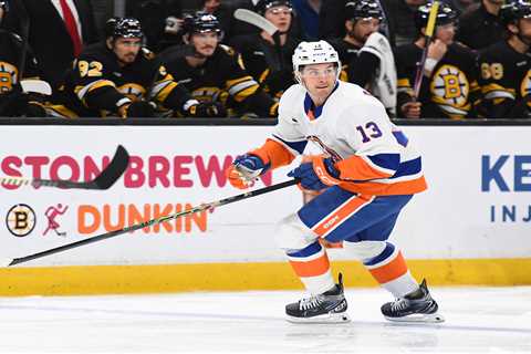 Islanders’ Mat Barzal explains ‘issue’ that led to getting scratched