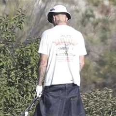Justin Bieber Caught on Camera Relieving Himself in Golf Course Bushes