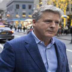 Hal Steinbrenner details Yankees’ free agency thinking with $300 million concern looming over..