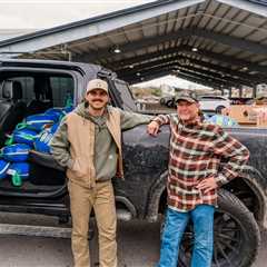 Tucker Wetmore Buys More Than 100 Turkeys for Nashville Families in Need This Thanksgiving