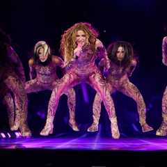 Shakira Unveils 3 New Concert Dates in Mexico for 2026, Extending Her Record