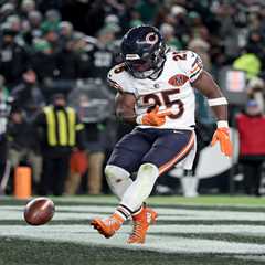 Bears overpower reeling Eagles with rushing attack to secure fifth straight win