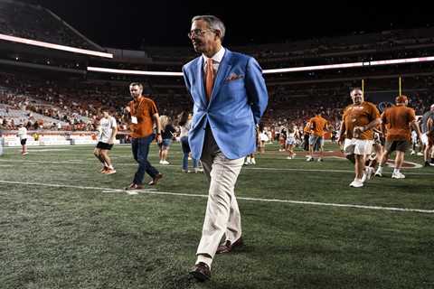 Texas AD furious about report alleging Steve Sarkisian NFL flirtation