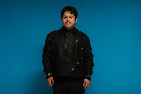 Macario Martínez Breaks Down 5 Essential Songs From His New Album, ‘Si Mañana Ya No Estoy’