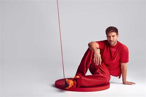 Pablo Alborán’s Ultra Personal Album ‘KM0’ & More Best New Music Latin