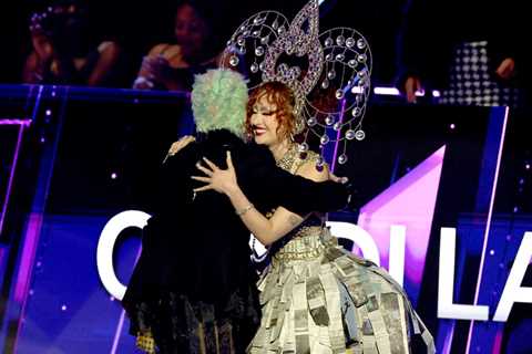 Chappell Roan Thanks Cyndi Lauper for ‘Laying the Groundwork’ for Gen-Z Pop Stars After Rock..