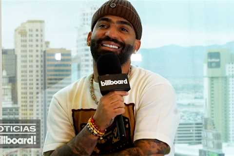 Arcángel Considers Himself ‘More of a Person Than an Artist’ | Billboard News