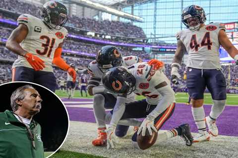 Former player of coach John Beam records interception for Bears in emotional scene