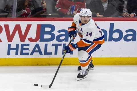 Bo Horvat in mix for Team Canada with Matthew Schaefer a trickier Olympic topic