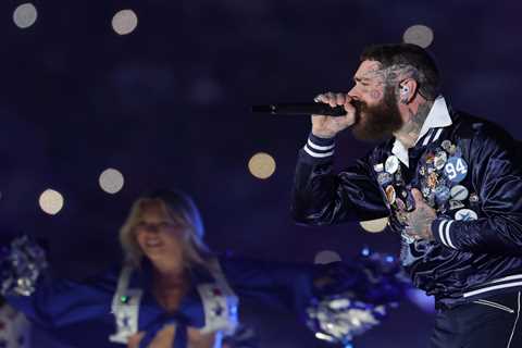 Post Malone gives touching tribute to Cowboys’ Marshawn Kneeland during Thanksgiving halftime show