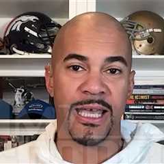 Ex-Notre Dame Star, Team Broadcaster Ryan Harris Slams CFP Committee After Snub