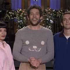 Lily Allen Can’t Hide Her Obvious Jamaican Accent in ‘Saturday Night Live’ Promos With Josh O’Connor