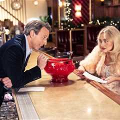 Sabrina Carpenter Makes ‘Pet Sounds’ During a Day Drinking Session With Seth Meyers: Watch