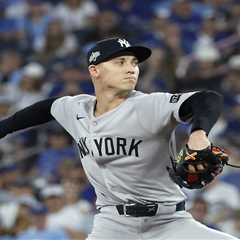 Mets finalizing $22 million deal for former Yankees closer Luke Weaver
