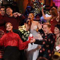Ariana Grande Spoofs Mariah Carey’s ‘All I Want for Christmas Is You’ in ‘SNL’ Monologue: Watch