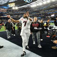 Controversial penalty sinks Chargers’ comeback bid in loss to Texans