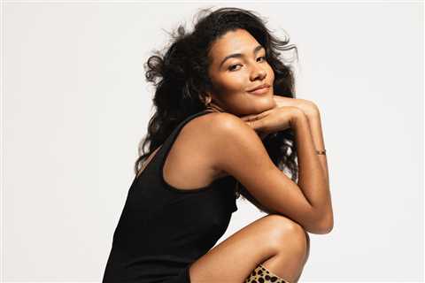 Olivia Dean, Taylor Swift and Ella Langley: Which Pop Stars Won November 2025?