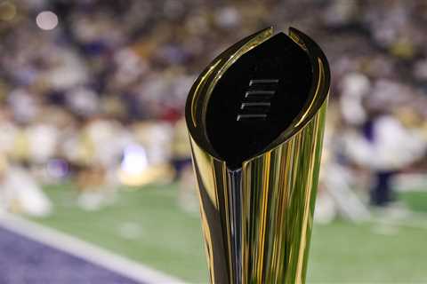 2025 College Football Playoff championship odds: Ohio State, Indiana lead field, Miami gets in