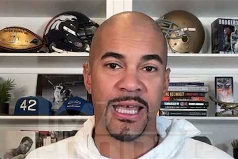 Ex-Notre Dame Star, Team Broadcaster Ryan Harris Slams CFP Committee After Snub