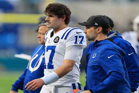 Daniel Jones breaks silence after crushing injury as he heads into uncertain NFL future