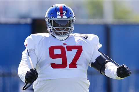 Dexter Lawrence added to Giants’ long injury report ahead of Week 15