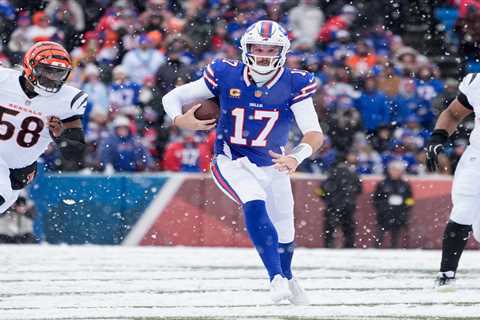 Bills vs. Patriots, Eagles vs. Chargers: NFL Week 15 odds, picks