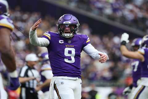 NFL Week 15 predictions, best bets: Picks against the spread for every game