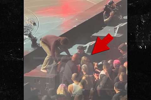 All-American Rejects Stop Show Mid-Song to Aid Fainting Fan